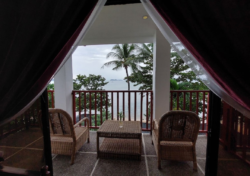 Doublegem Beach Resort and Hotel