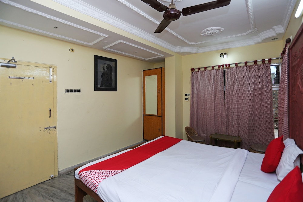 OYO 24727 Rater Tara Diner Rabi Guest House view 2