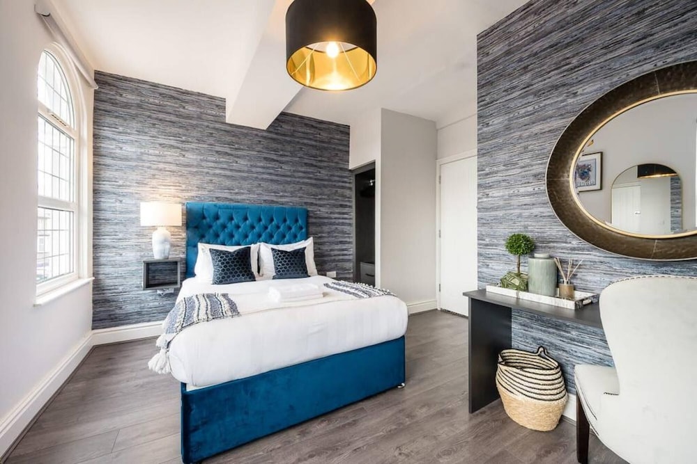 Host Apartments The Kensington Townhouse