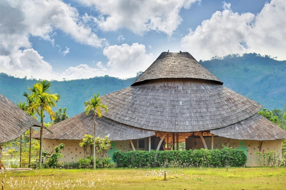 Eco Eyes Village view 2