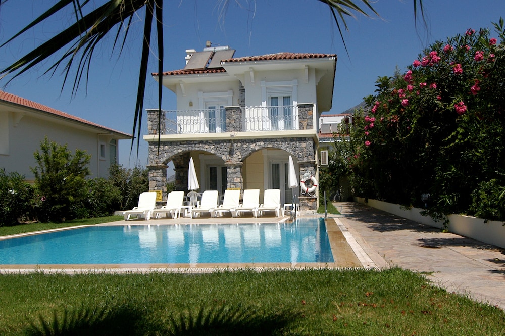 Orka Star Villa