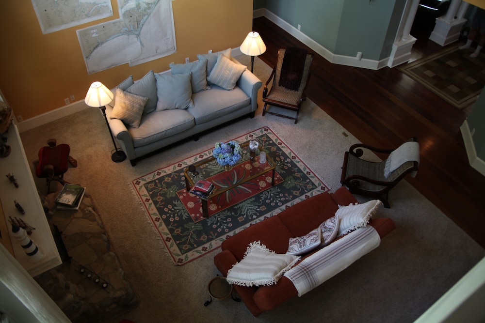 The Inn on Bath Creek