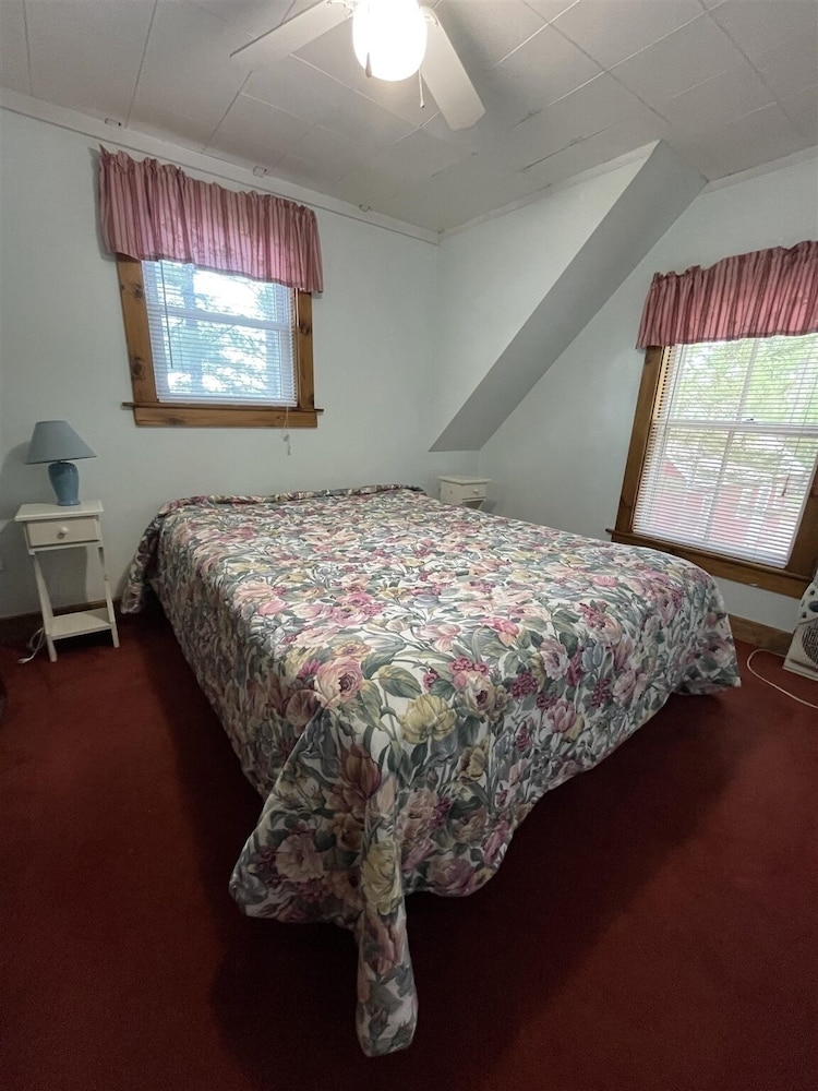Fletcher Limit 8 4 Bedroom Cottage