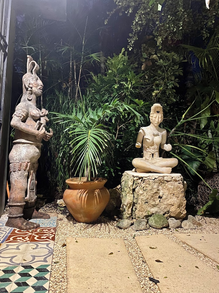 TRECE LUNAS TULUM