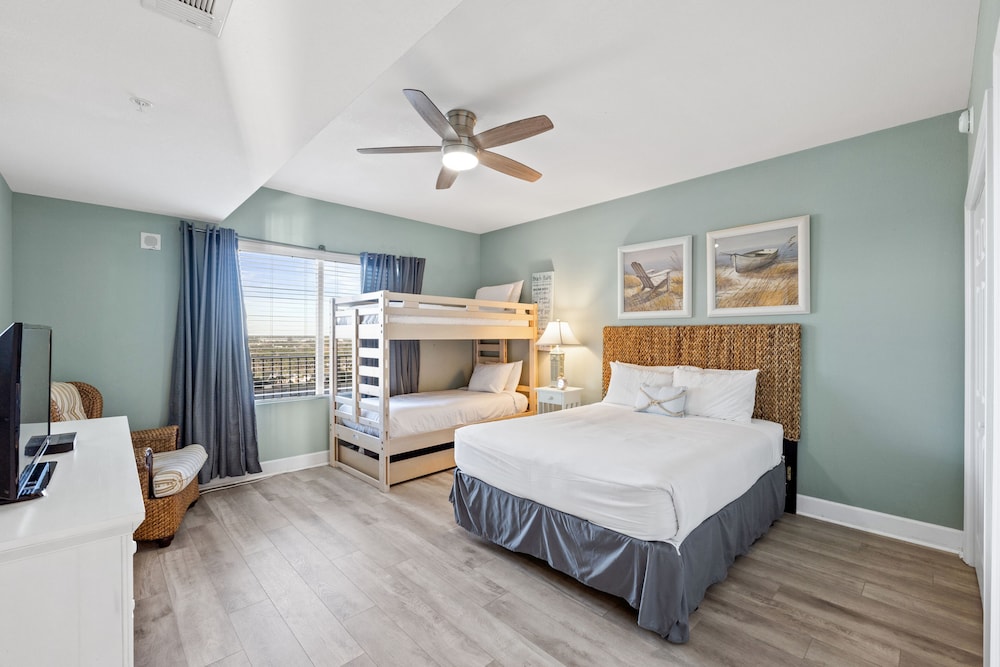 Tidewater by Book That Condo