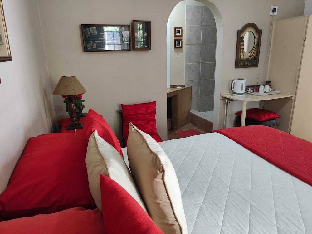 Garden of Eden Cottages and Guest House