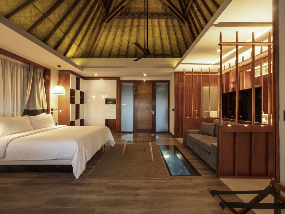 Tahiti Lagoon Resort