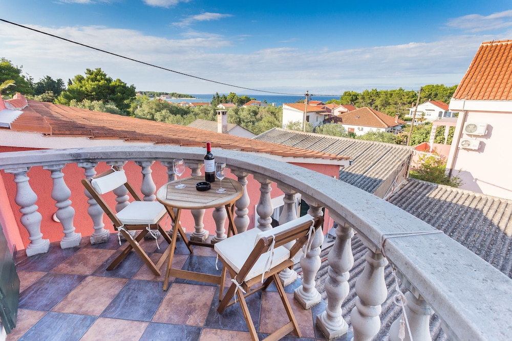 Villa Stocco Castle view 3
