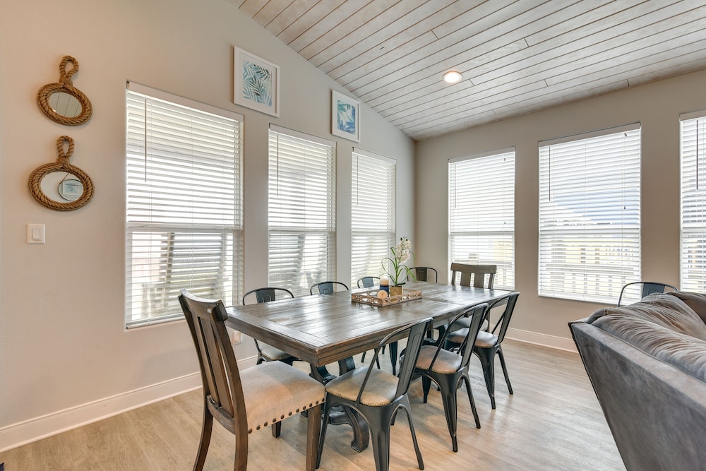 Luxe Home w/ Deck in Crystal Beach! view 5