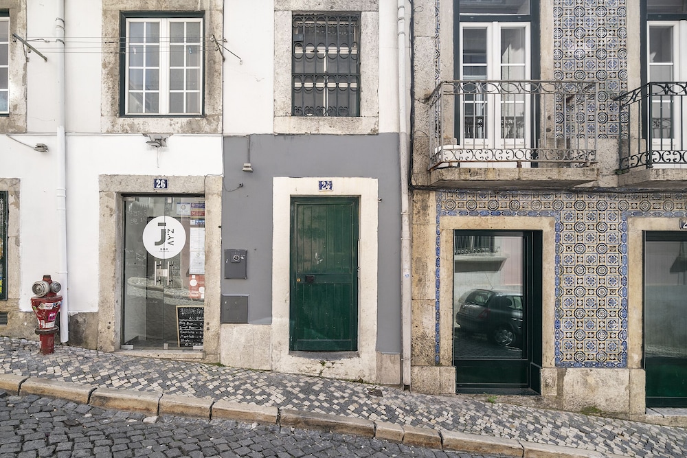 Stylish Family Residence In The Heart Of Chiado