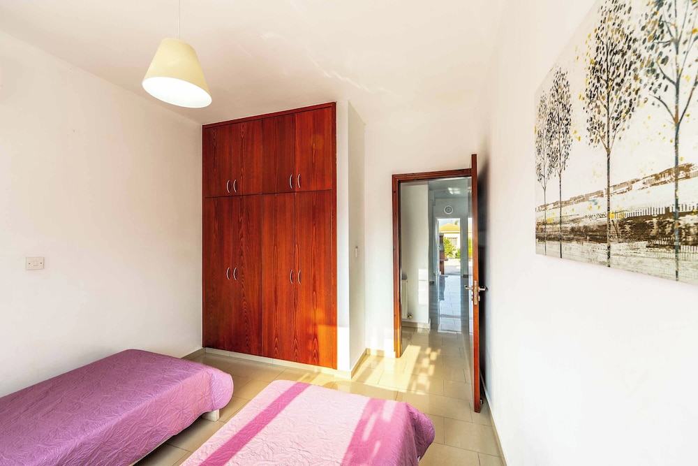 Villa Orange Tree