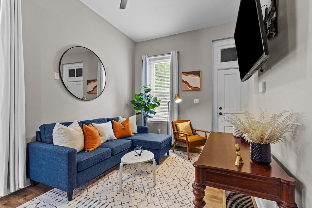 St Louis Vacations - Alluring City Escape Right JZ Vacation Rentals - Property Image 22