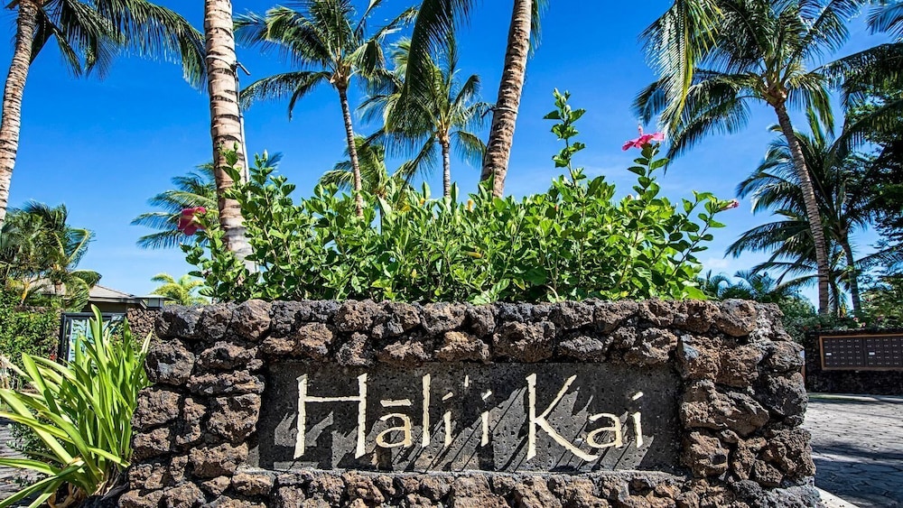 Waikoloa Golf Discount Views of Ocean & Golf Course Outdoor Seating - Vrkcv