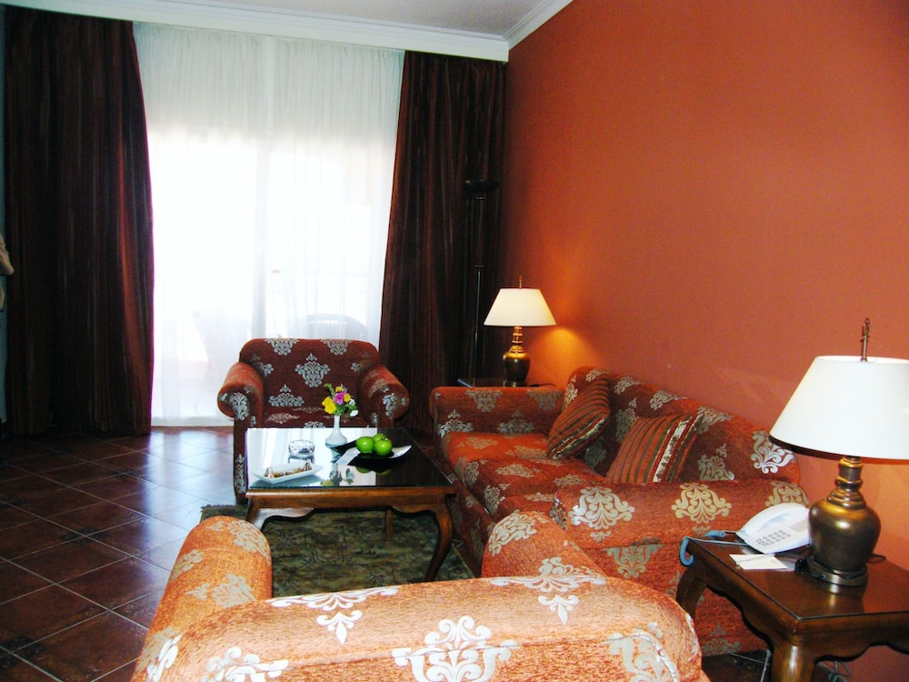 Dome Marina Hotel & Resort