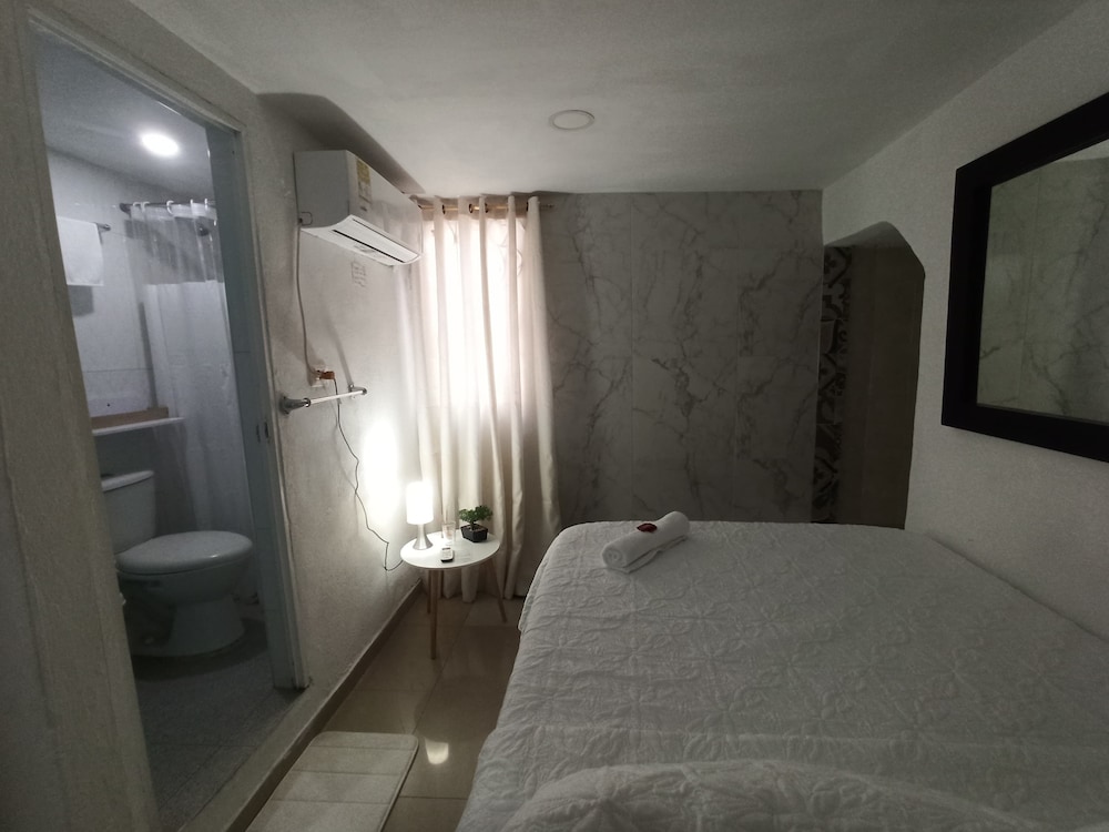 HOSTAL CASA DE LAS AMERICAS
