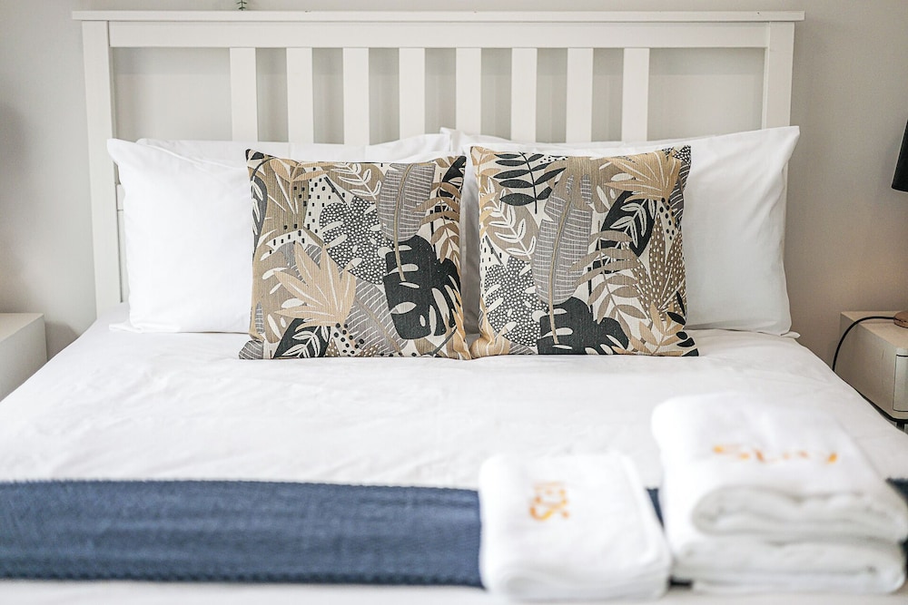 StayAU Fresh Modern 5BR Retreat Netflix in Berwick