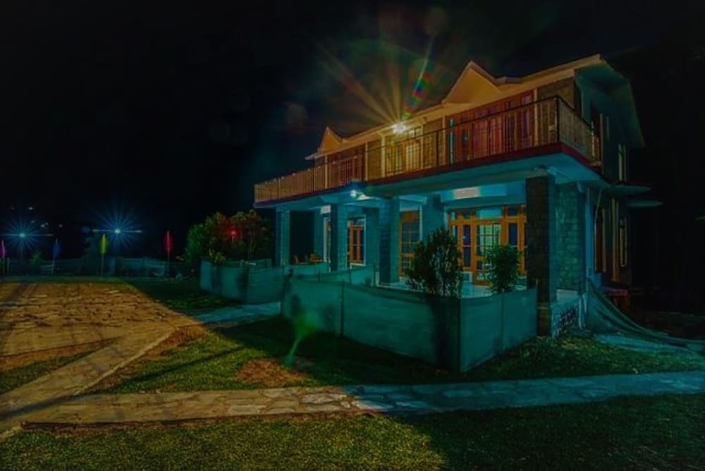 GenX Great Himalayan Resort