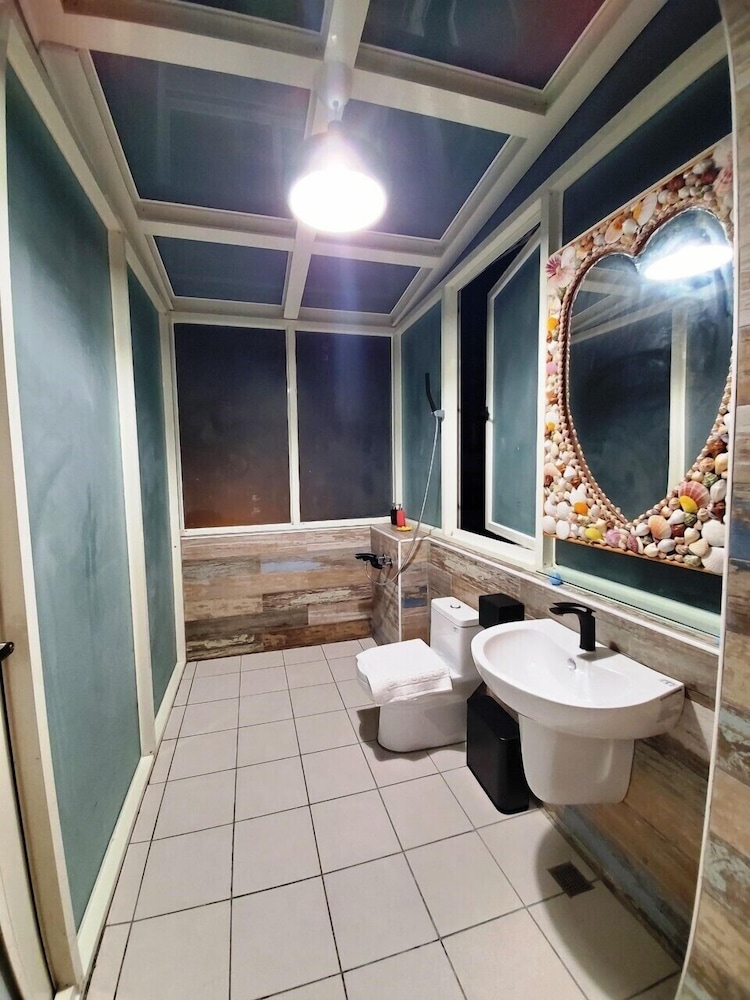Photo 32
