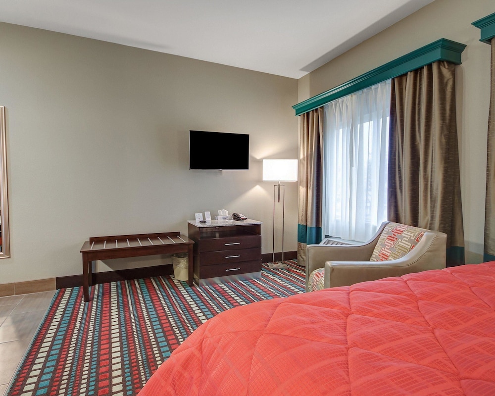 Hobbs Vacations - MainStay Suites - Property Image 22
