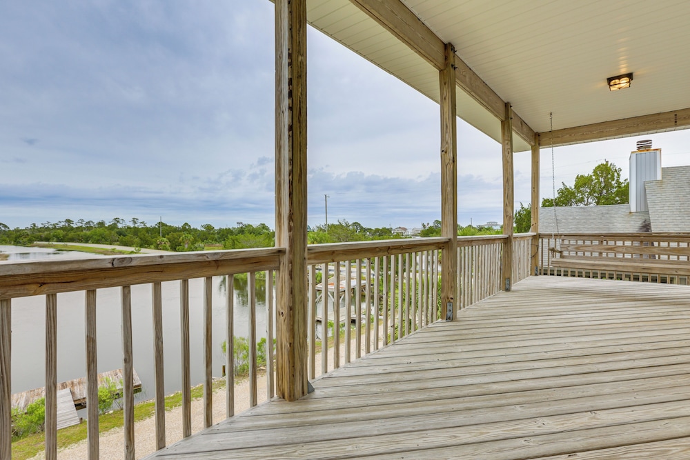 Family-friendly Waterfront Oasis: 7 Miles to Beach view 5
