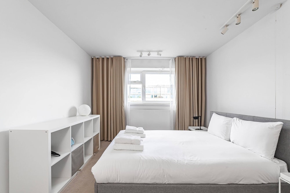 City Relay Chic Apartment in Belgravia view 2