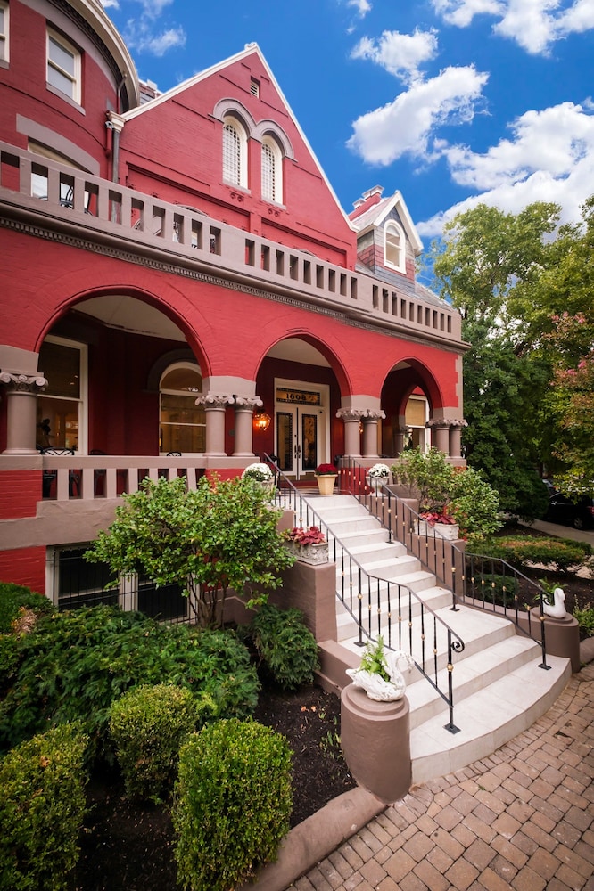 Swann House Historic Dupont Circle Inn