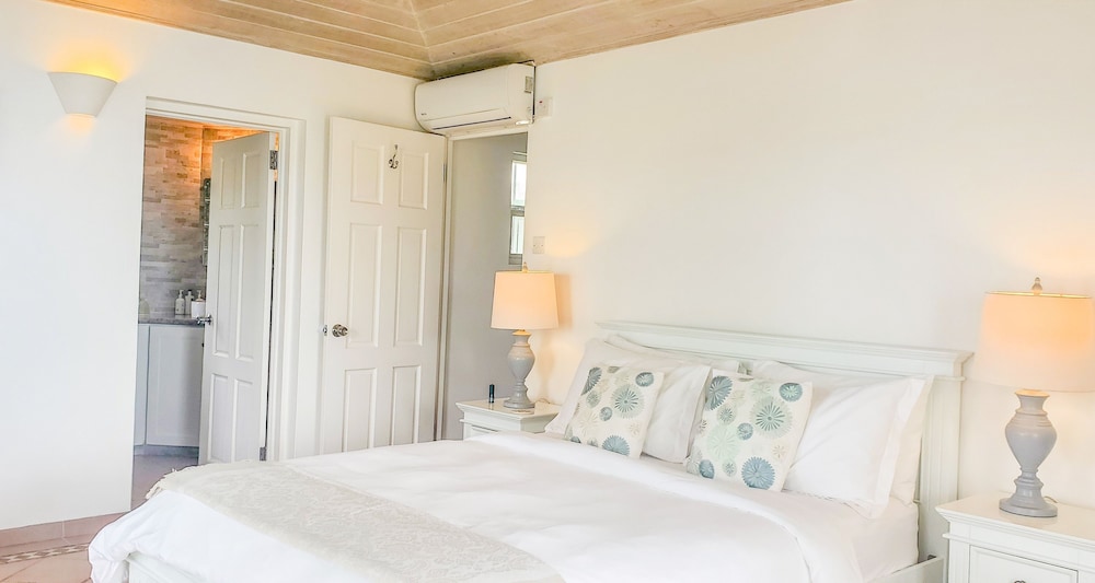 Beautiful cliffside 3 bedroom villa - Saline Reef 3 Villa by RedAwning view 2