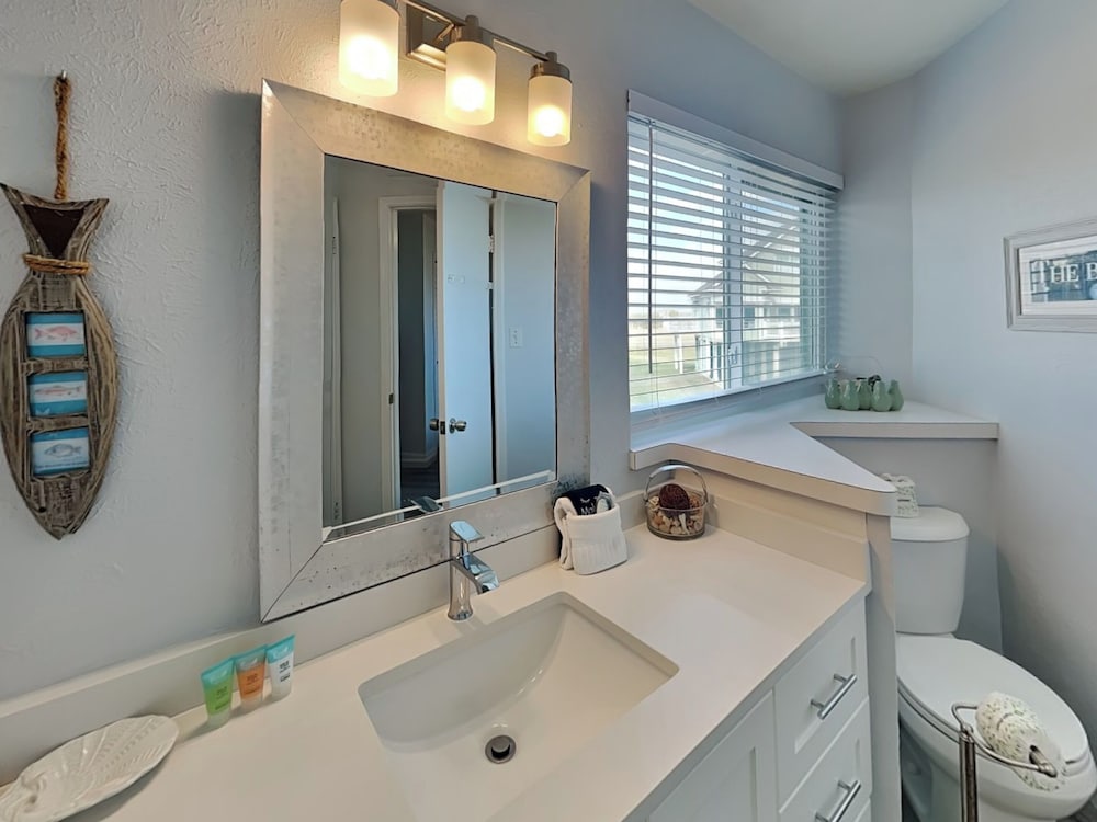 Beachfront Dolphin by Ryson Vacation Rentals