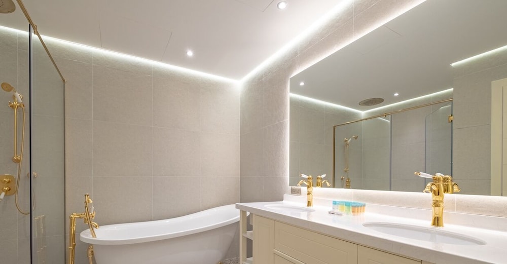 LUX The Tiara Burj al Arab View Suite 2