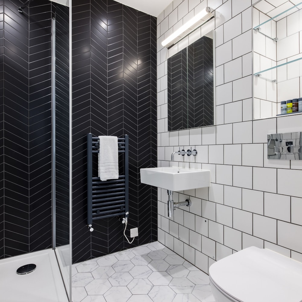 Vibrant Leicester Square 2BR - Netflix Nespresso