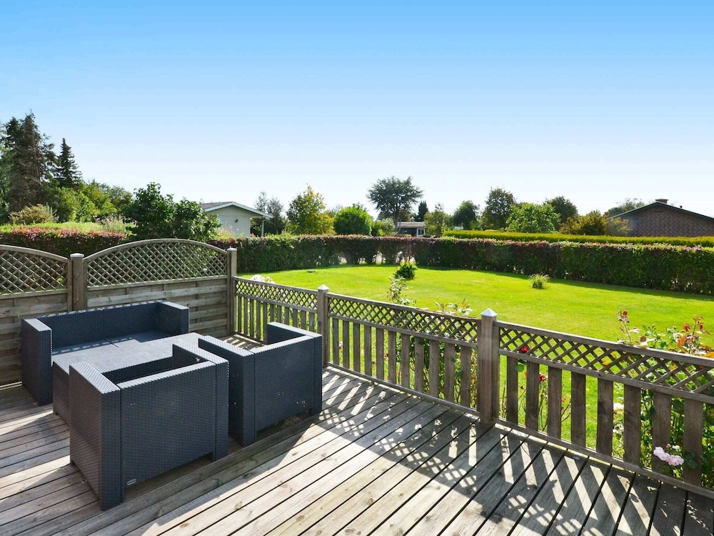 Chic Holiday Home in Syddanmark near Sea view 2
