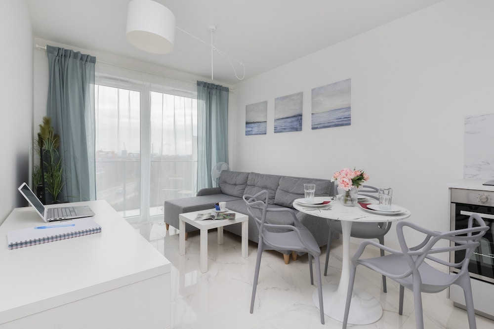 Gdynia Apartment Nasypowa by Renters view 5
