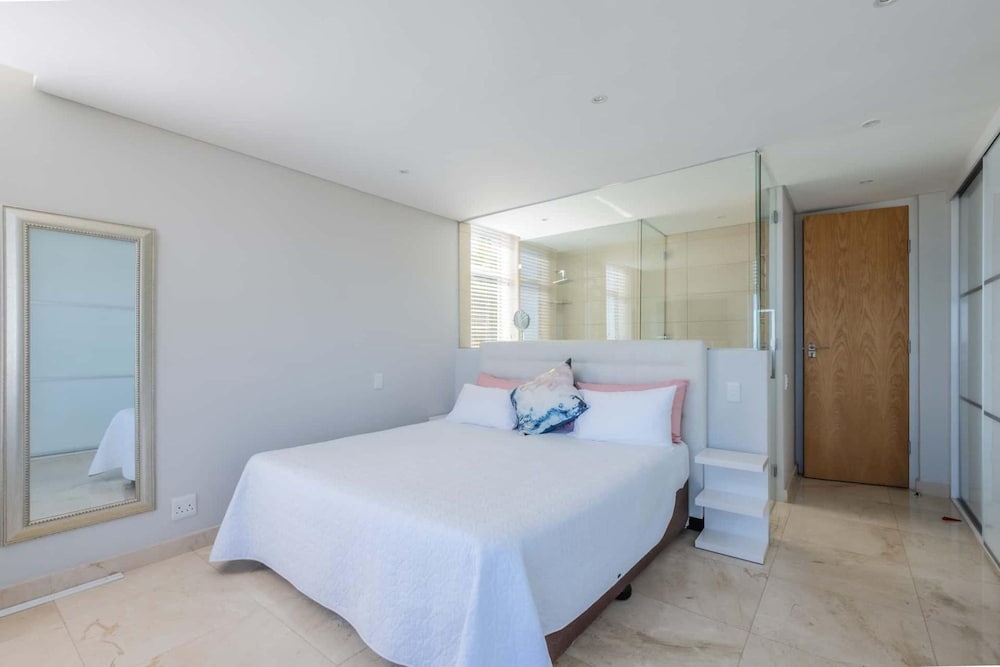Ocean View Camps Bay 3bed Apt Beach Vistas