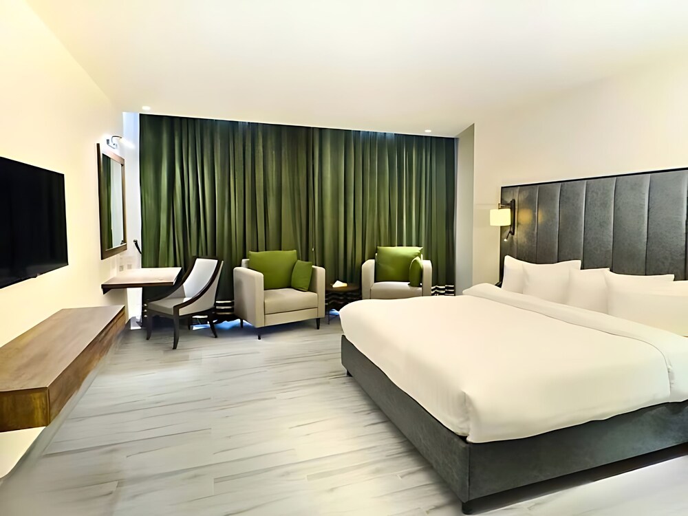 Executive Grand Royal