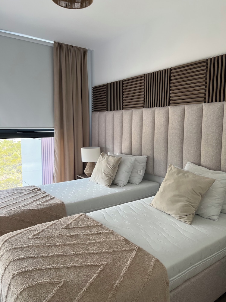 Torre Sakura By Leo Apartments