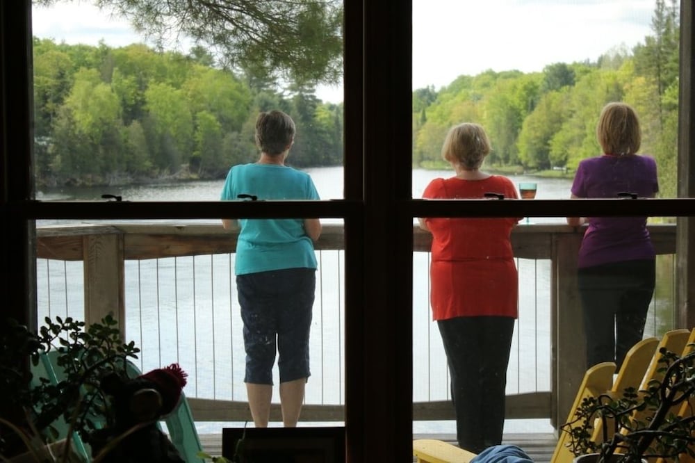 Sunny Rock B&B Haliburton