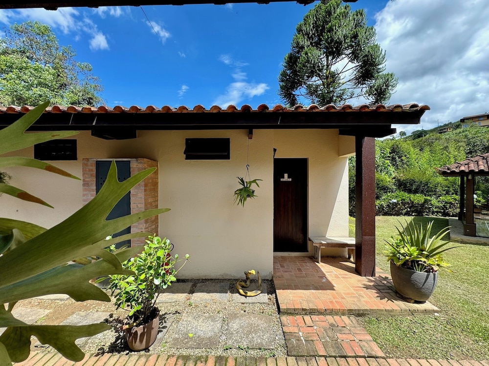 Chalés Jardim das Bromélias