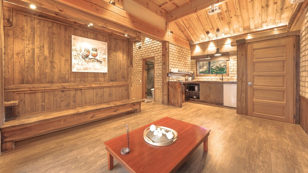 Yangpyeong Agni Choshi Mae Hanok Stay