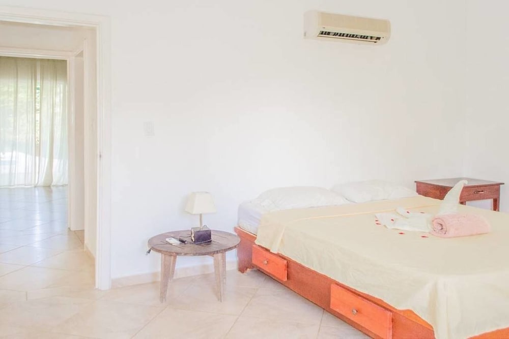 Private Villa With Pool in Sosua for Large Groups view 4