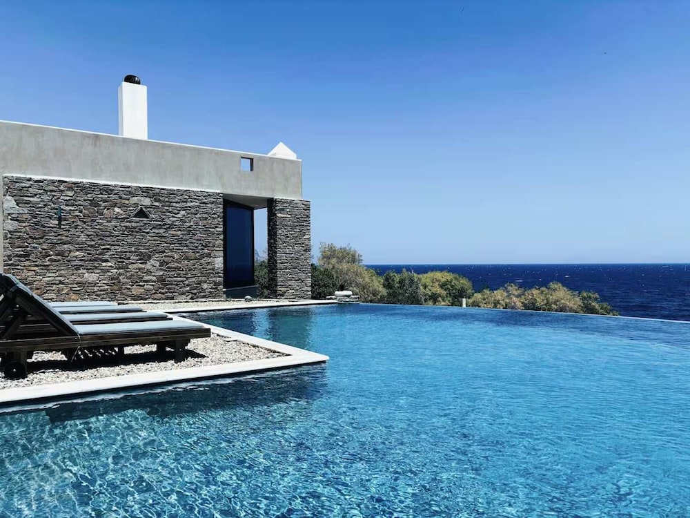Villa Scorpio - Infinity Pool Endless Blue Escape