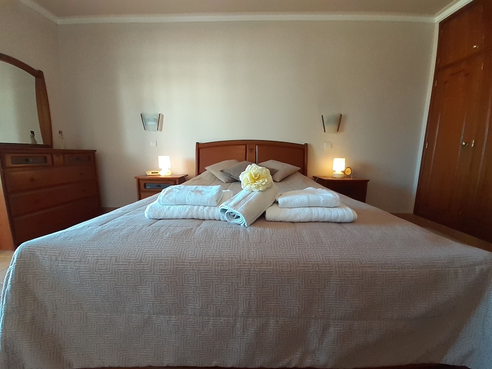 VP Flat With Balcony and Pool View