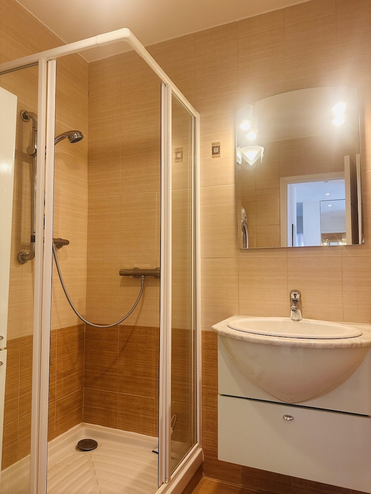 One Bedroom Apartment in the Center of Cannes Next to the Carlton a few Meters From the Croisette - 367