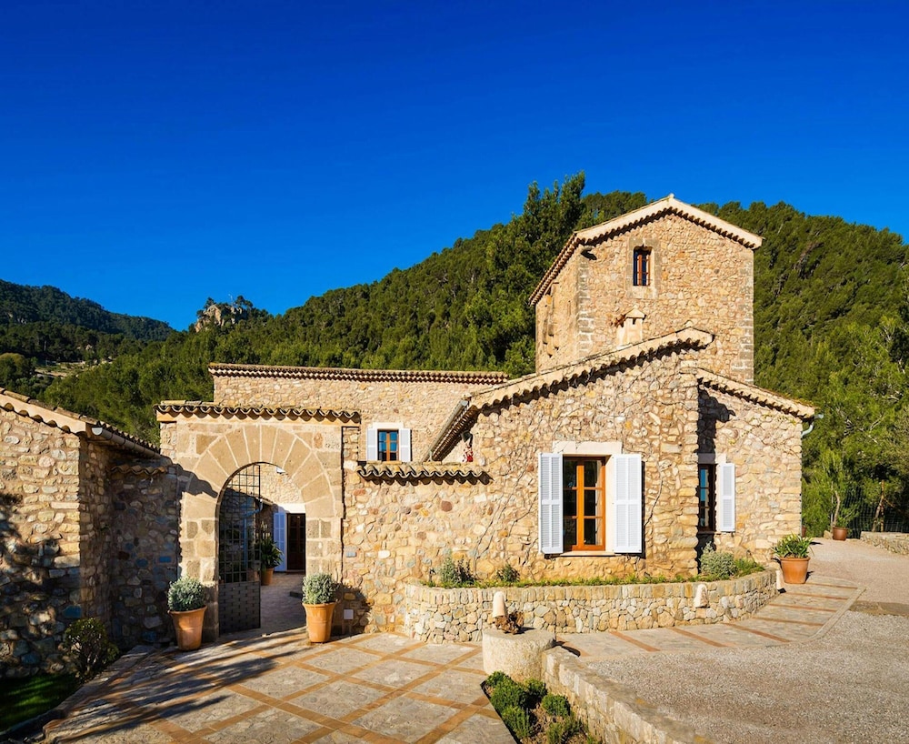 Traditional Villa With Private Pool