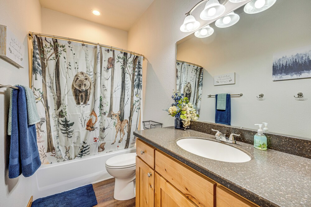 1 Mi to Main St & Riverwalk: Home in Canon City