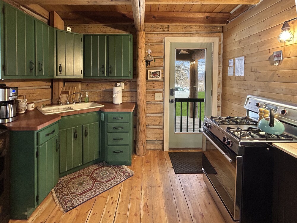 Timeless Mesa Hideaway 2 Bedroom Cabin