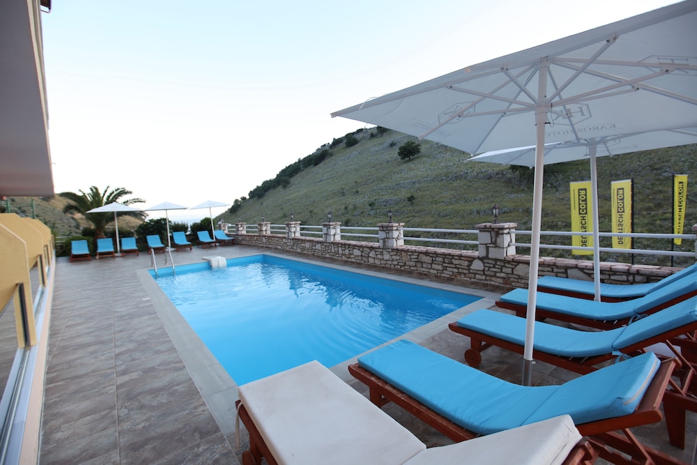 Karos Hotel Llaman