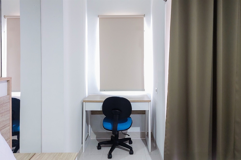 Best and Restful Studio Apartment Springwood Residence Tangerang