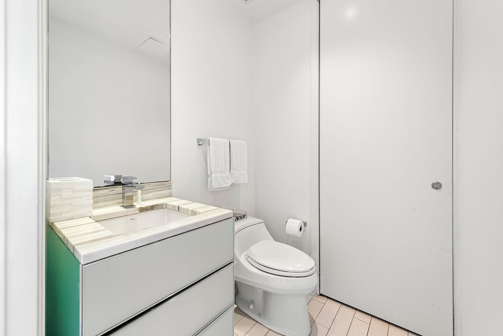 Luxury Vacation Rentals in South Beach by LRMB