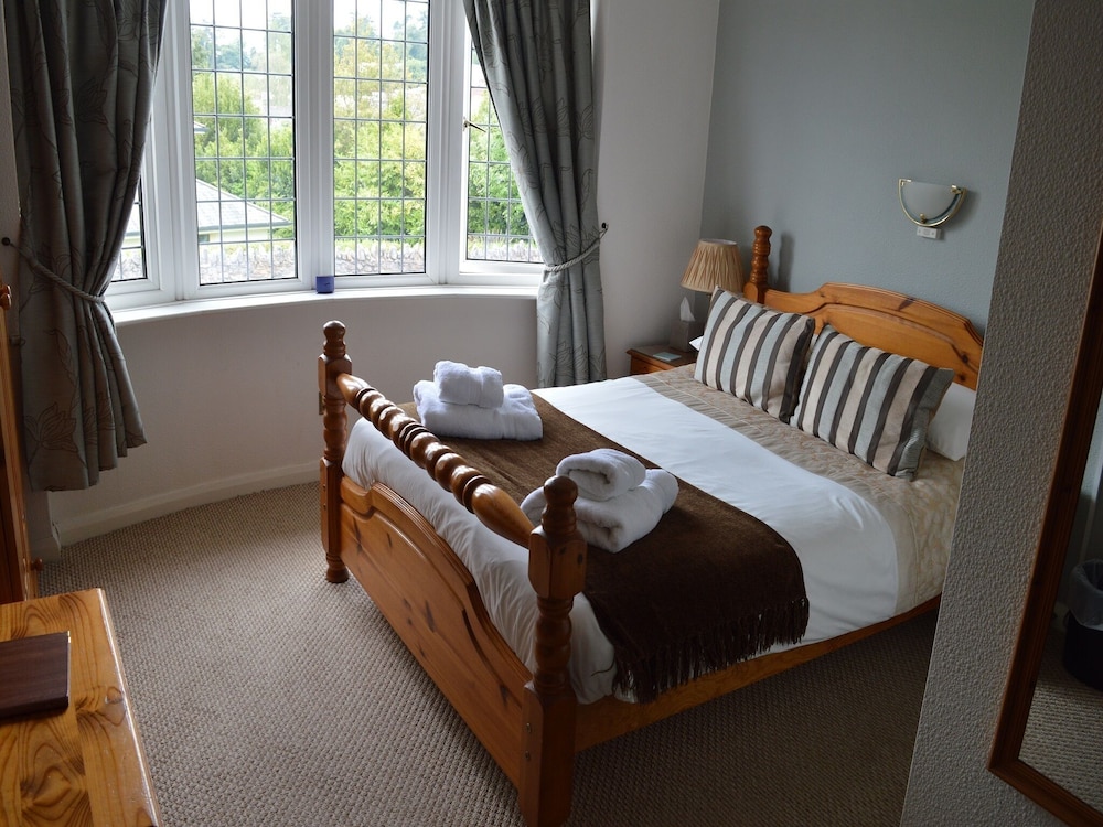 Burleigh House view 3