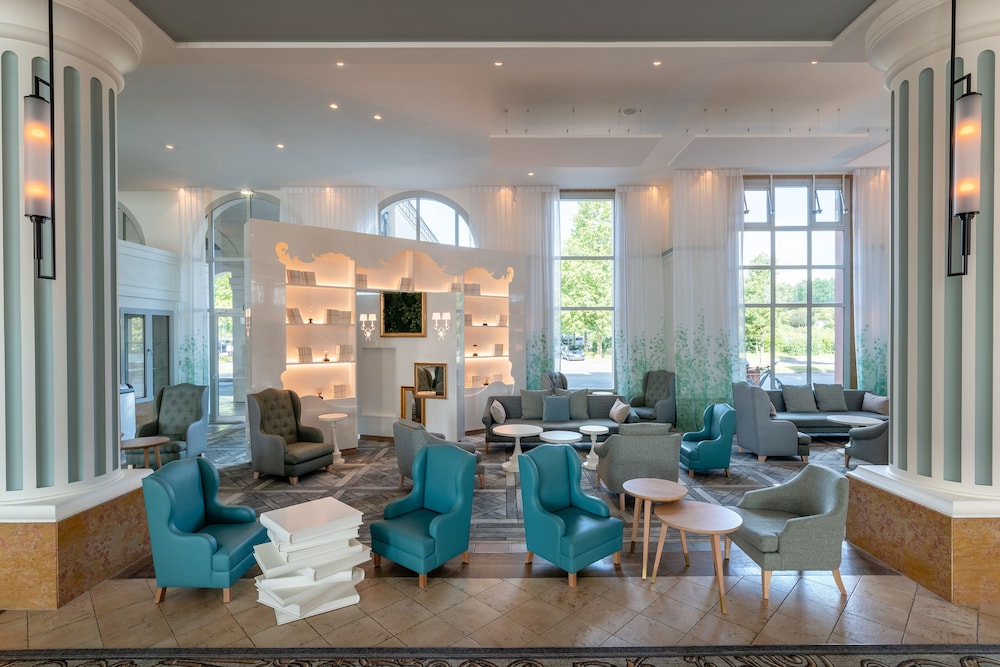 Magny-le-Hongre Vacations - Dream Castle Hotel - Property Image 3